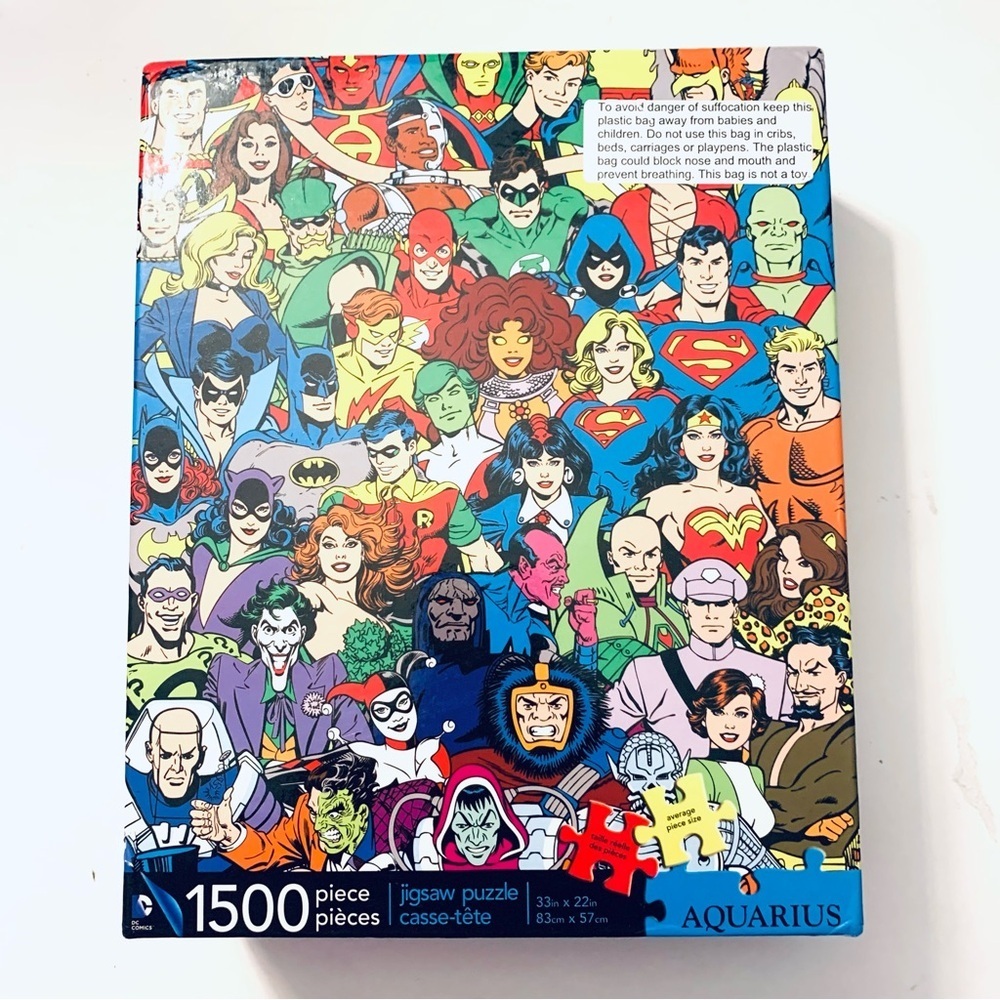 NWT AQUARIUS DC Comics Puzzle Retro Cast (1500 Piece
Jigsaw Puzzle)